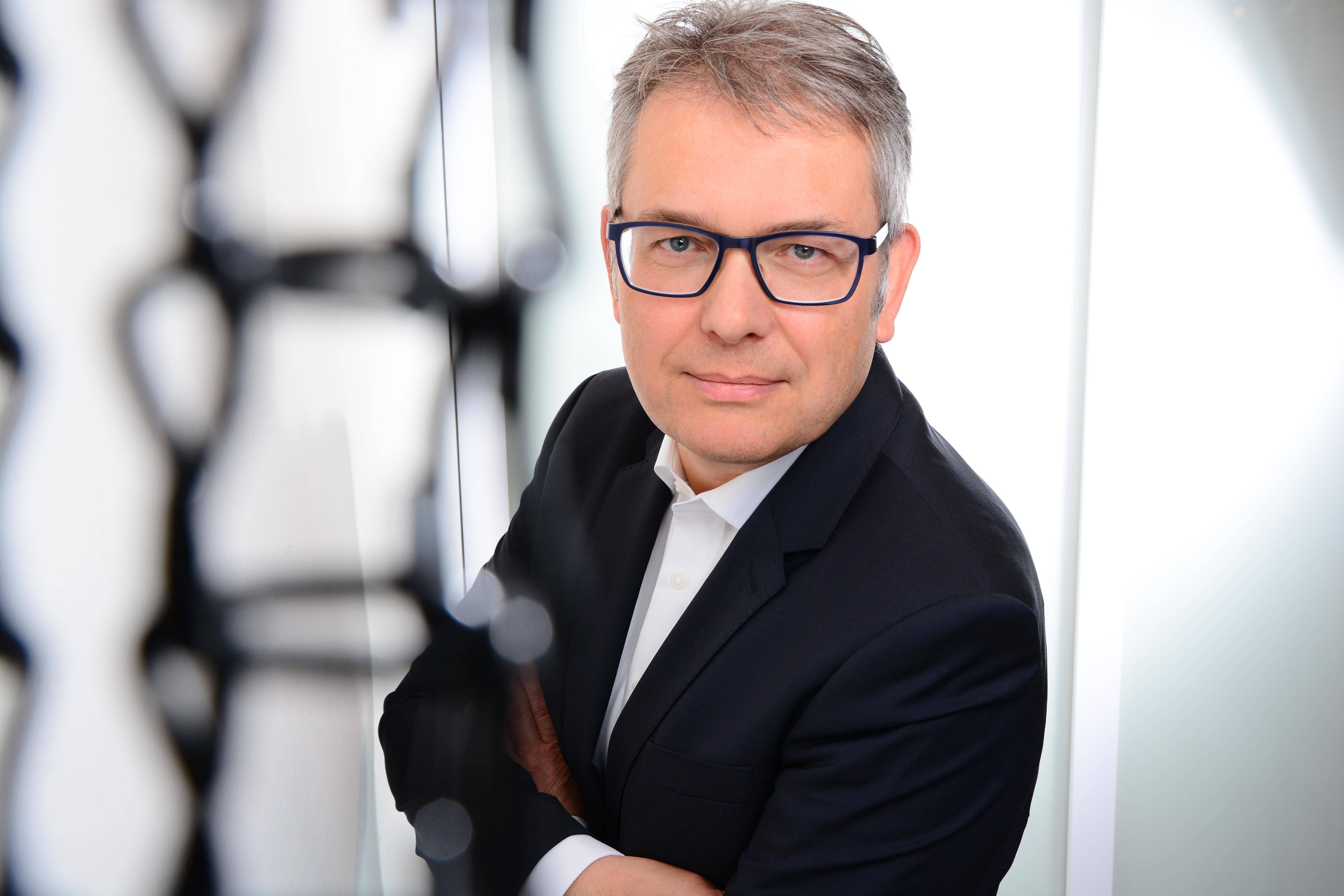 Dr. Torsten Otte©VHS Löhne anzeigen Portrait